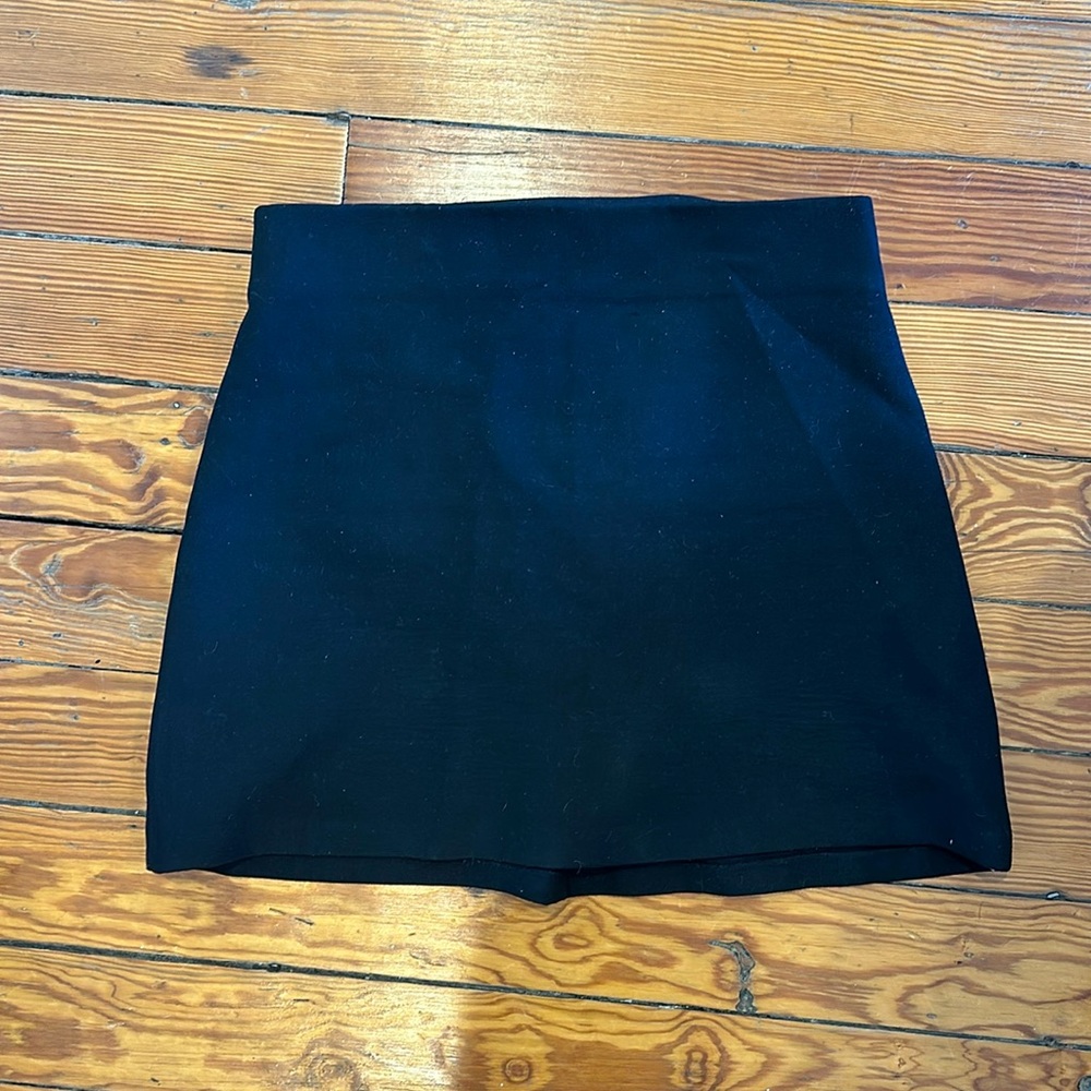 Zara black mini skirt, size M